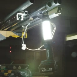 Makita DML806 Arbetslampa 18V, 620 lumen