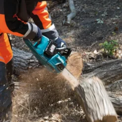 Makita DUC305Z Kedjesåg 2x18V (30cm)