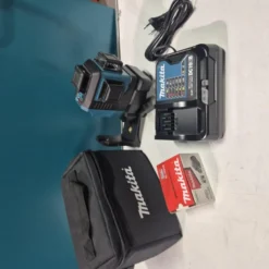 Makita SK700D Multilinjelaser 12V (röd)( demomaskin)+ Batteripaket-på-köpet