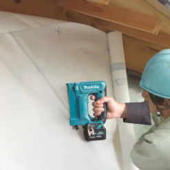 Makita ST113DZ Klammerpistol 12V