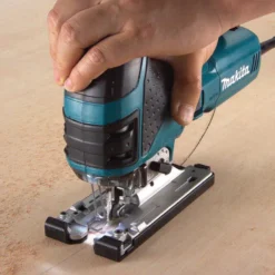 Makita Sticksåg 4351FCTJ