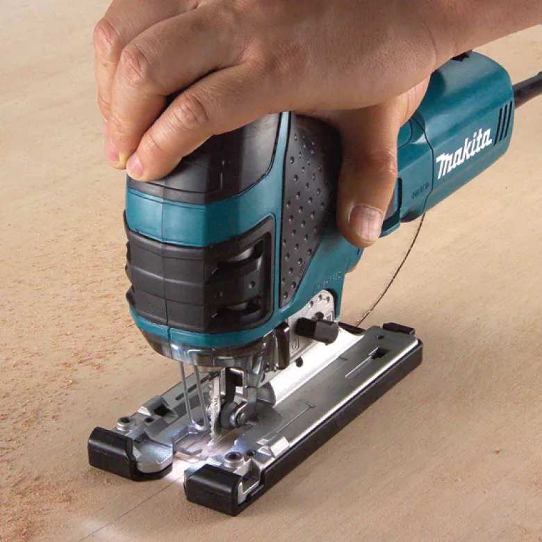Makita Sticksåg 4351FCTJ